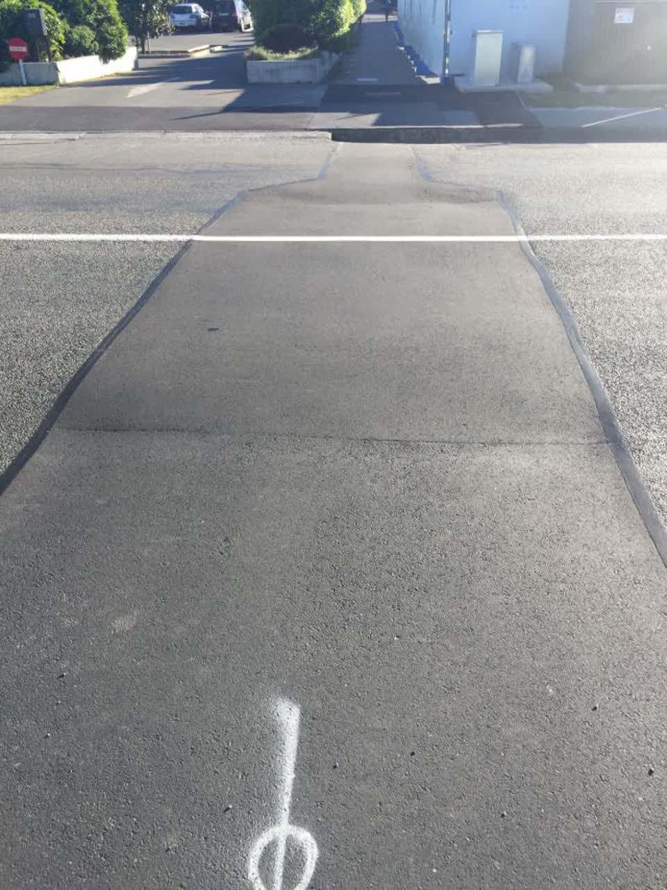 The photograph attached to this roading/streets report