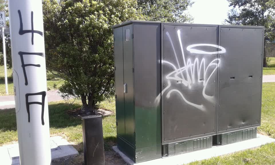 The photograph attached to this graffiti report