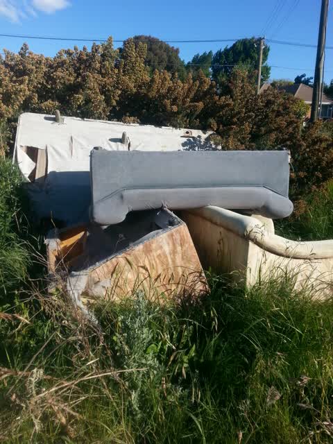 Rubbish/Recycling, a report photo