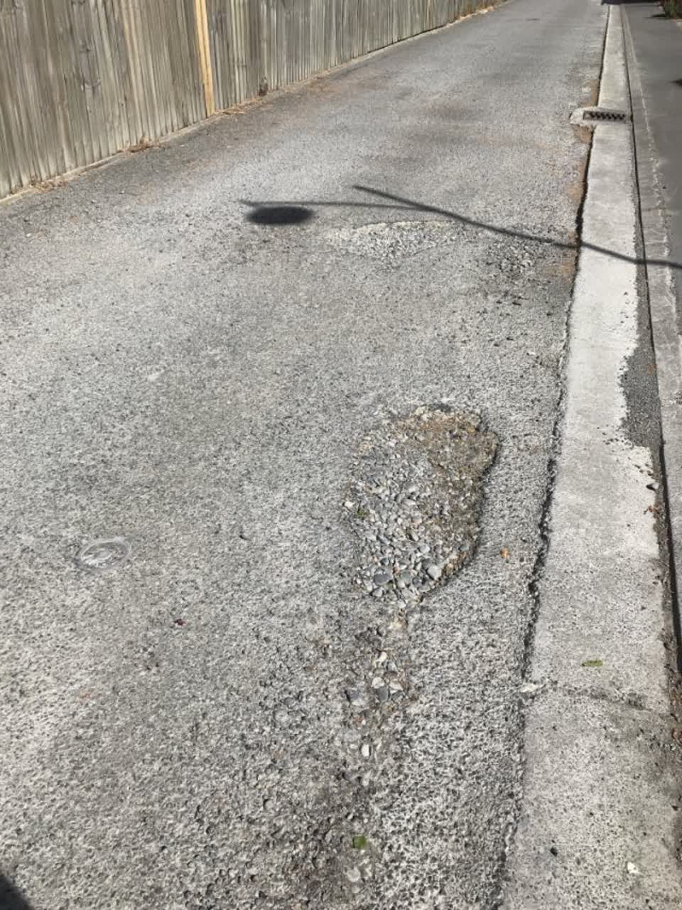 The photograph attached to this roading/streets report