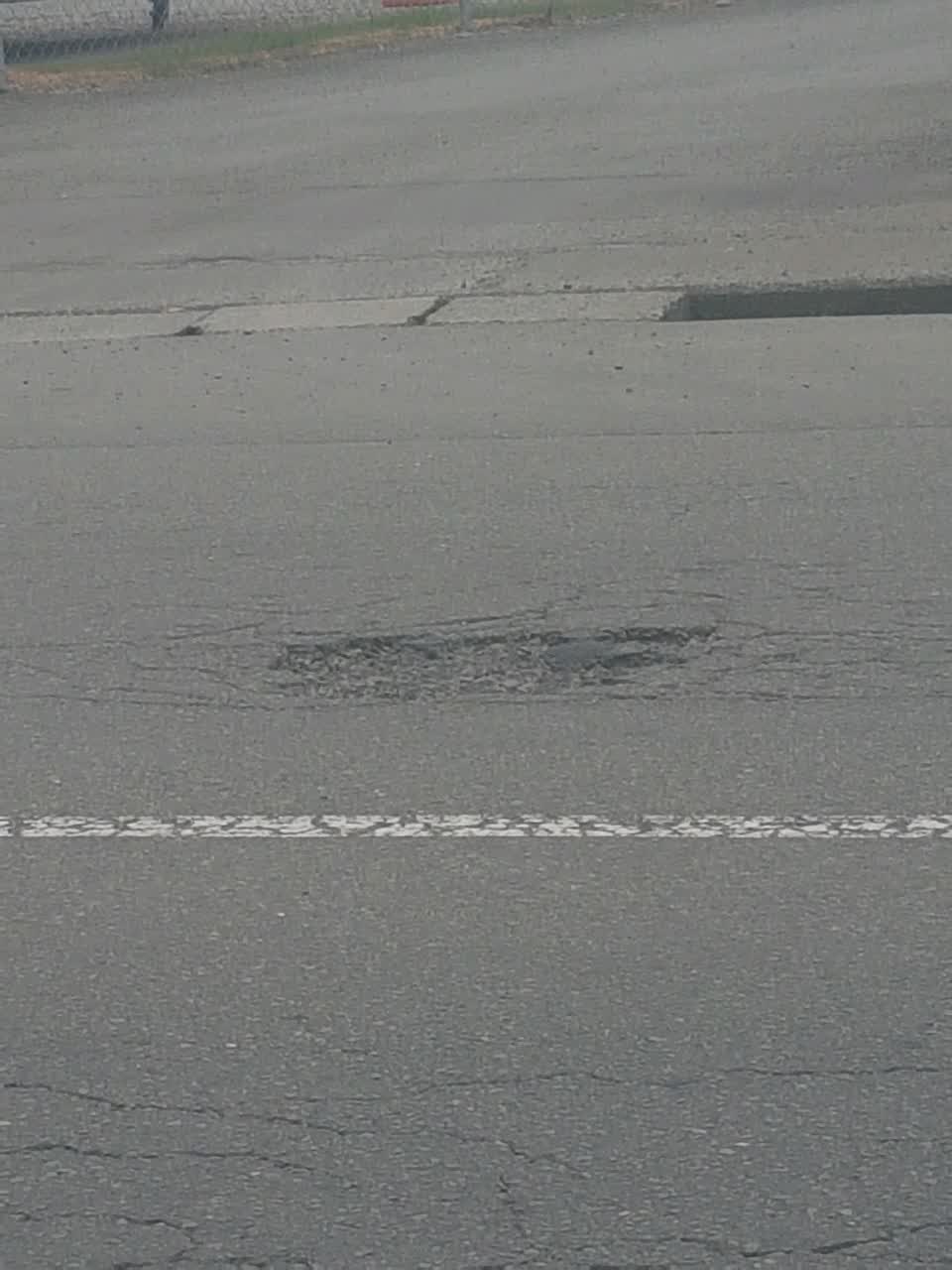 The photograph attached to this roading/streets report