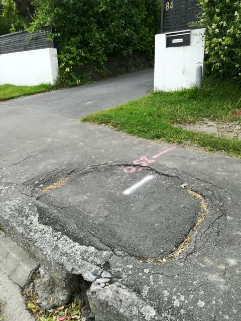 Roading/Streets, a report photo