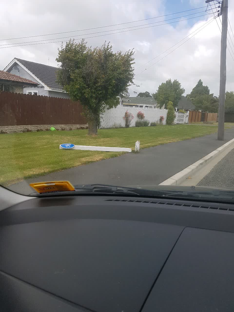 The photograph attached to this roading/streets report