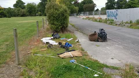Roading/Streets, a report photo