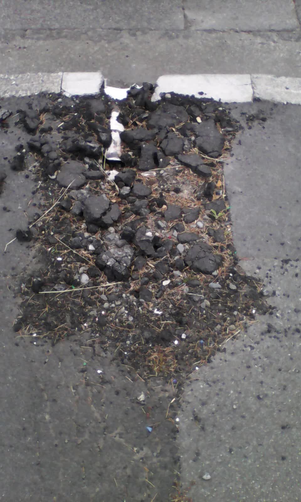 The photograph attached to this roading/streets report