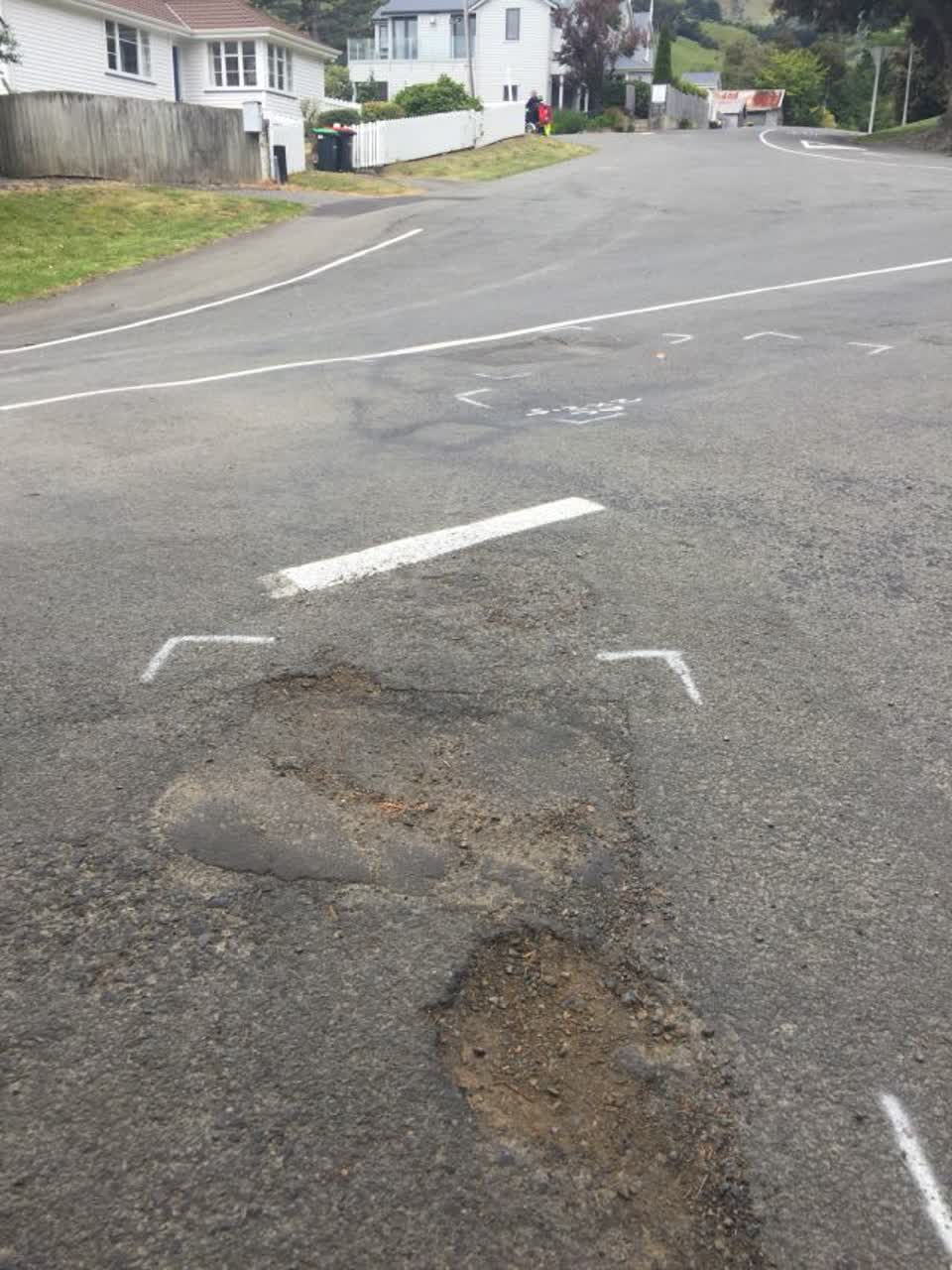 The photograph attached to this roading/streets report