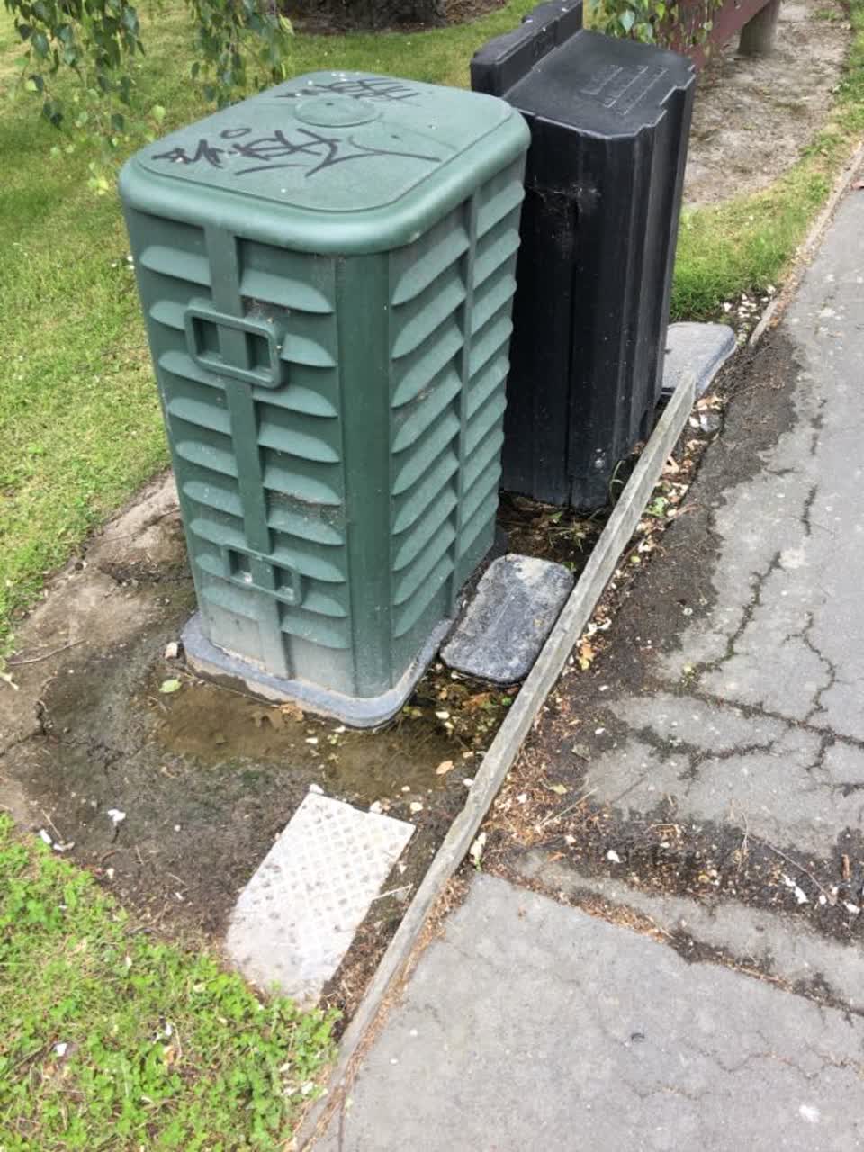 The photograph attached to this water supply report