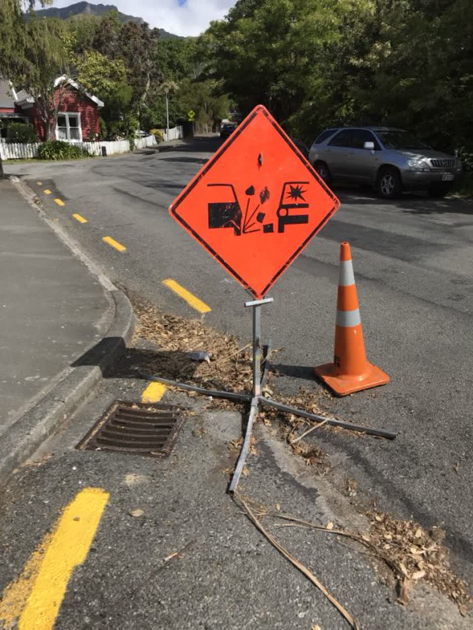 The photograph attached to this roading/streets report