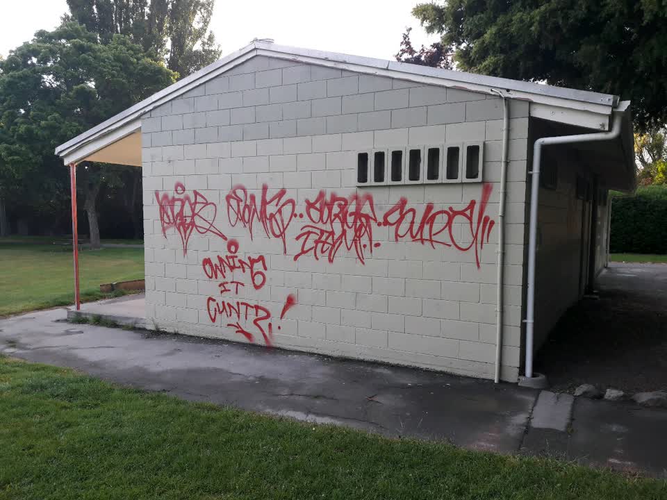 The photograph attached to this graffiti report
