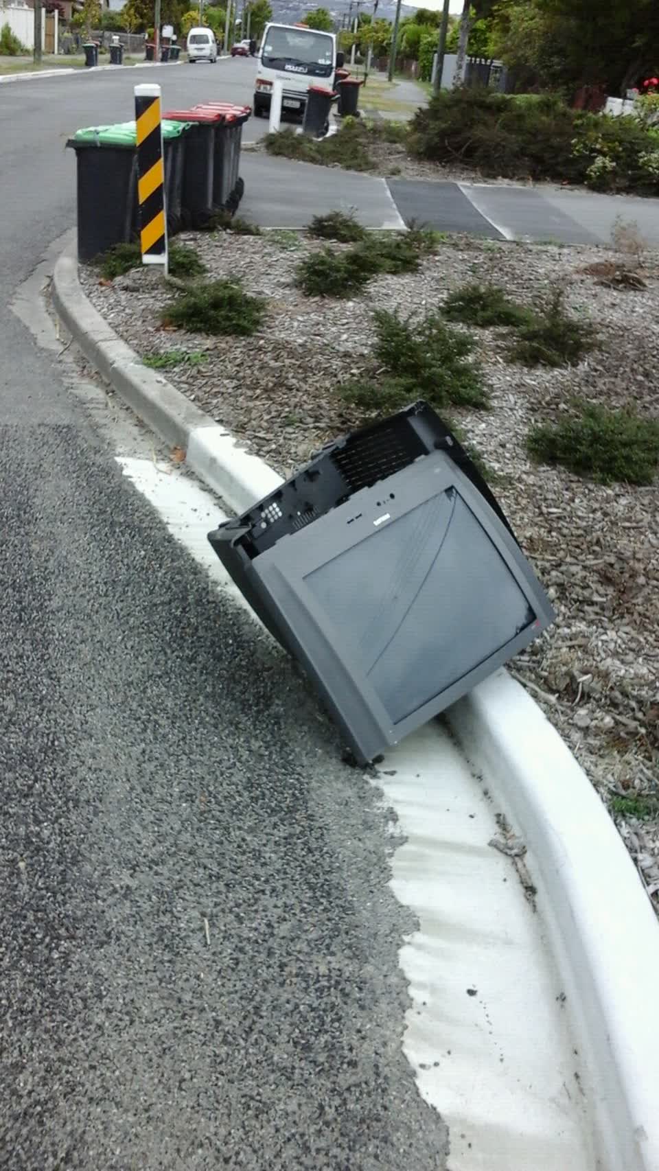 The photograph attached to this roading/streets report