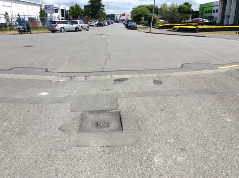 The photograph attached to this roading/streets report