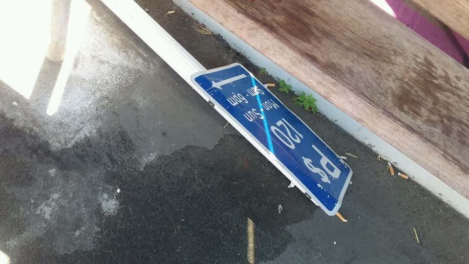 The photograph attached to this roading/streets report