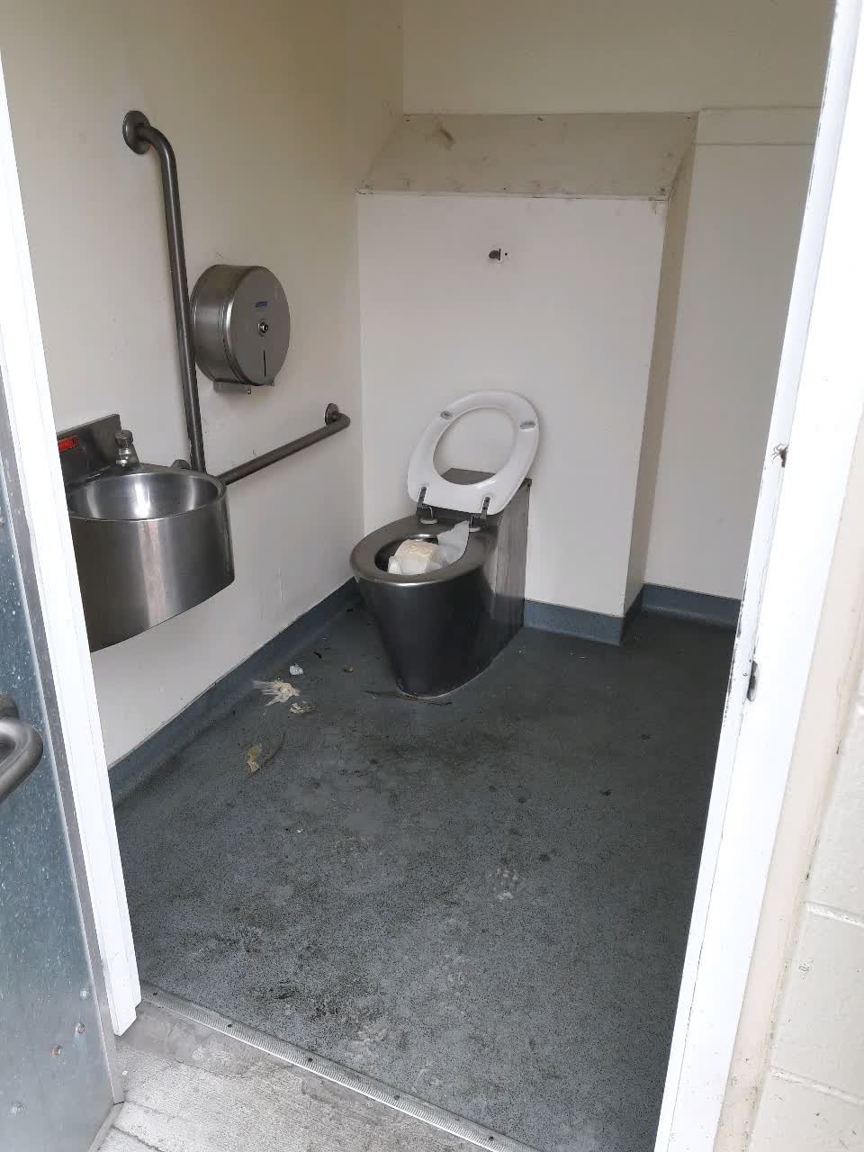 The photograph attached to this parks report