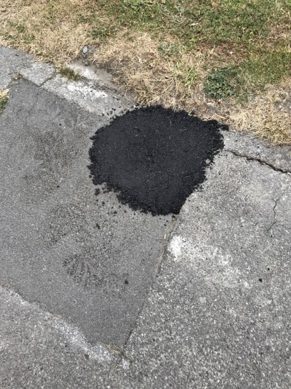 The photograph attached to this roading/streets report
