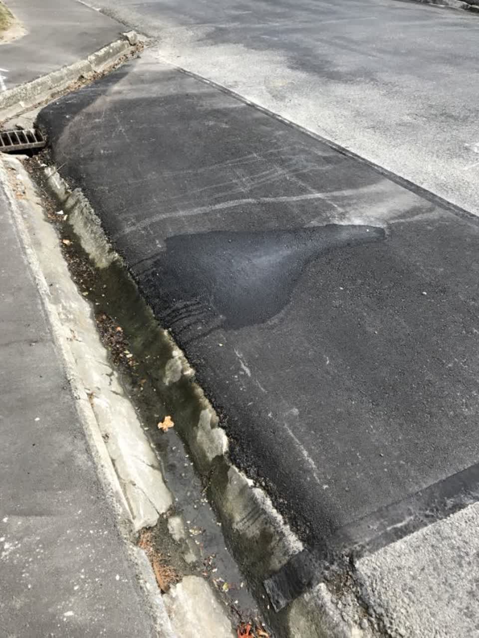 The photograph attached to this roading/streets report