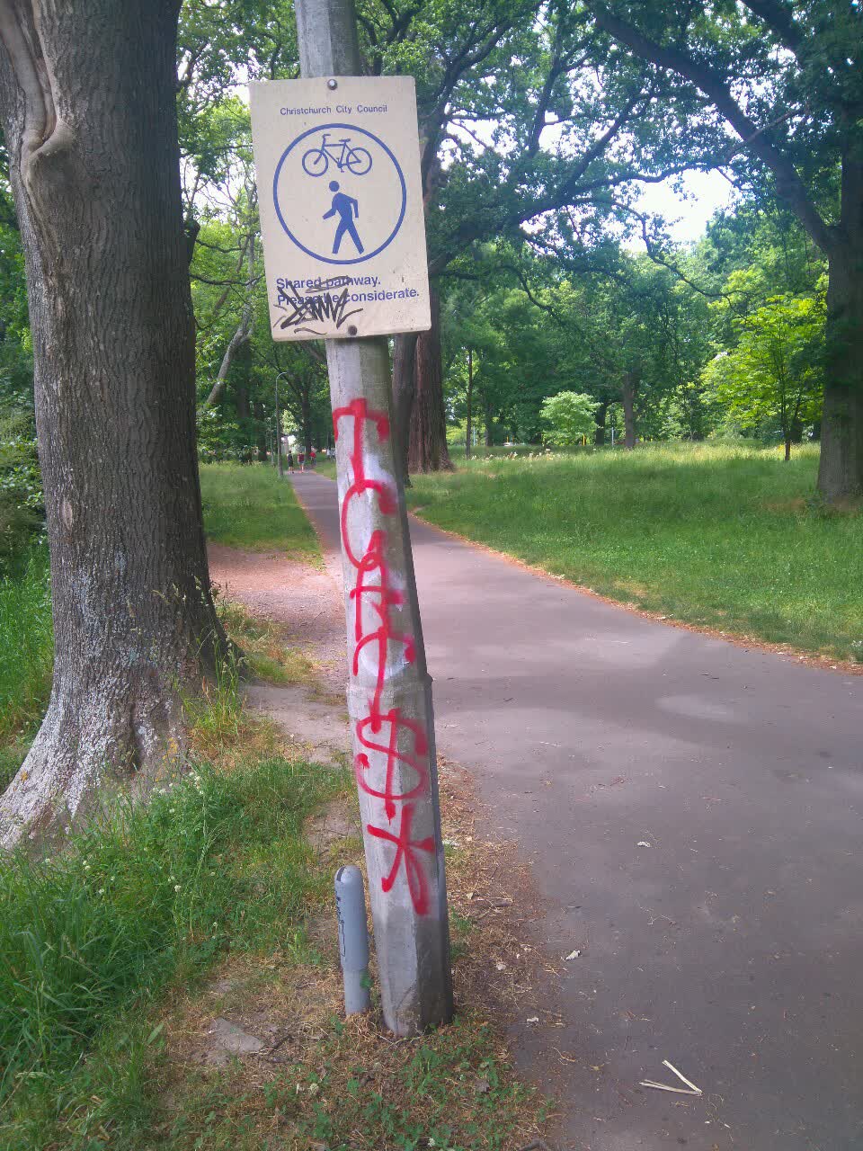 The photograph attached to this graffiti report
