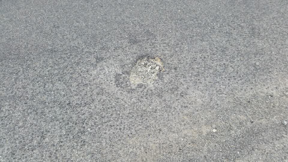 The photograph attached to this roading/streets report