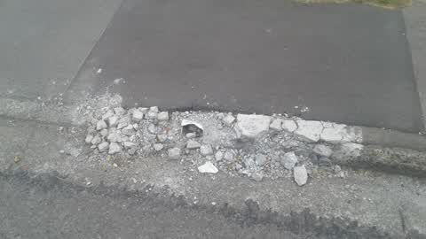 Roading/Streets, a report photo