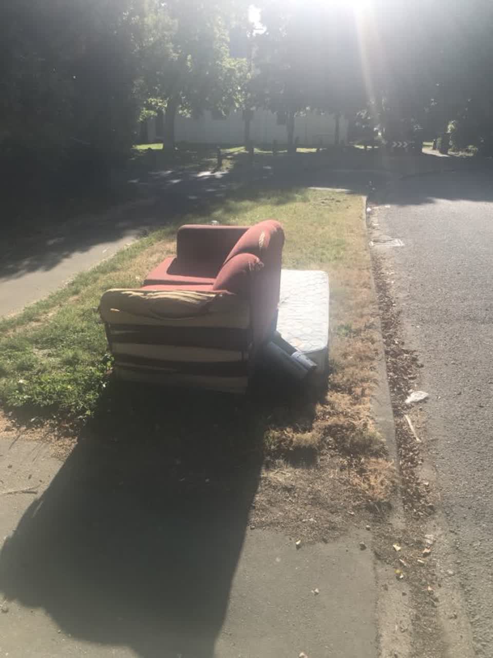 The photograph attached to this rubbish/recycling report