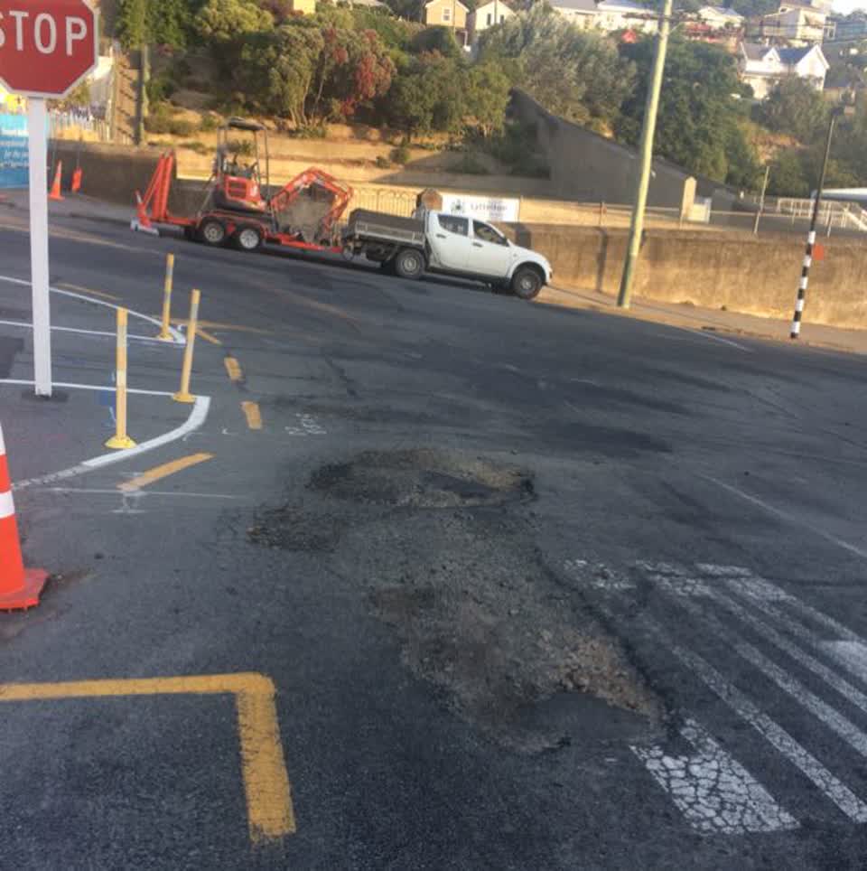 The photograph attached to this roading/streets report