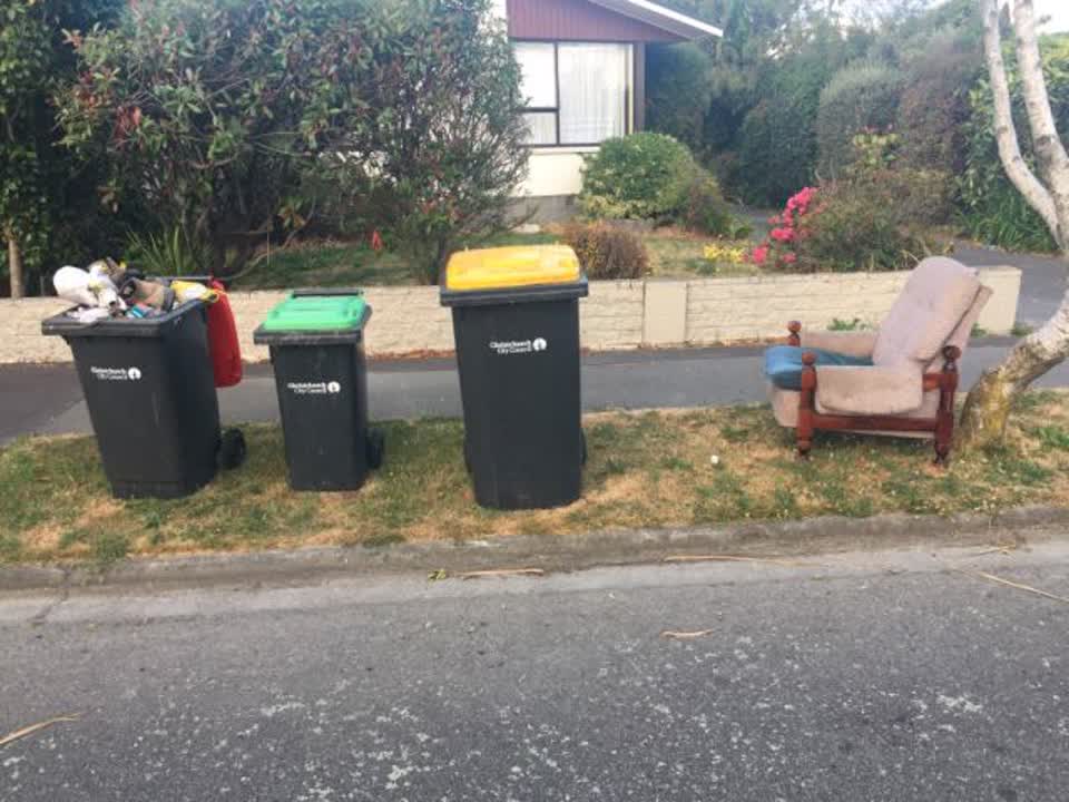 The photograph attached to this rubbish/recycling report