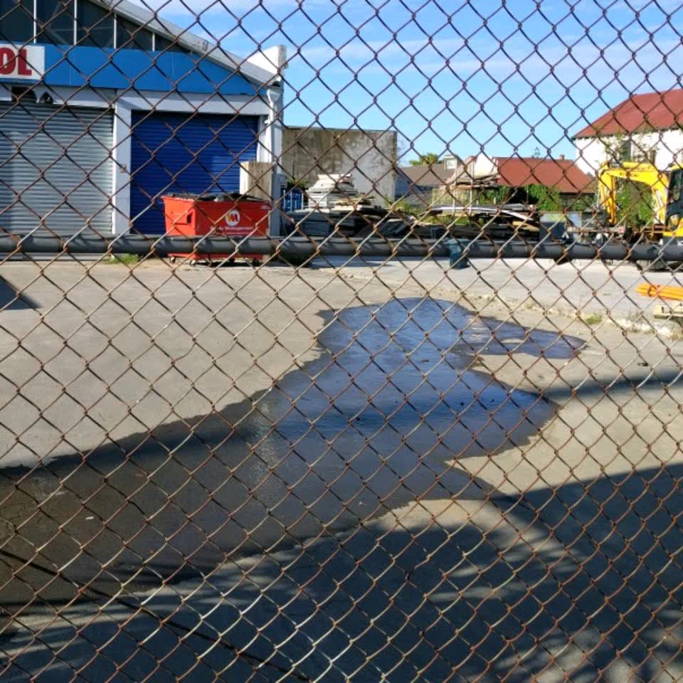The photograph attached to this water supply report