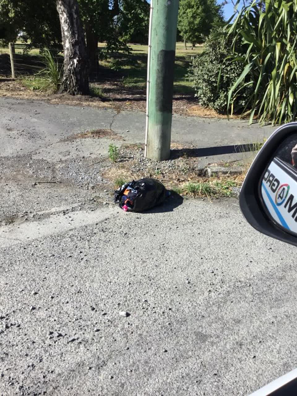 The photograph attached to this rubbish/recycling report