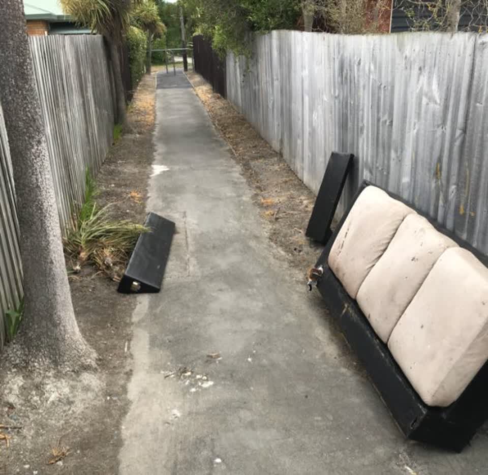 The photograph attached to this rubbish/recycling report