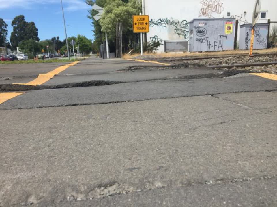 The photograph attached to this roading/streets report