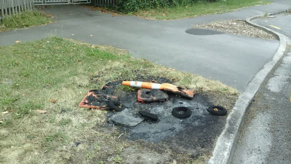 The photograph attached to this rubbish/recycling report