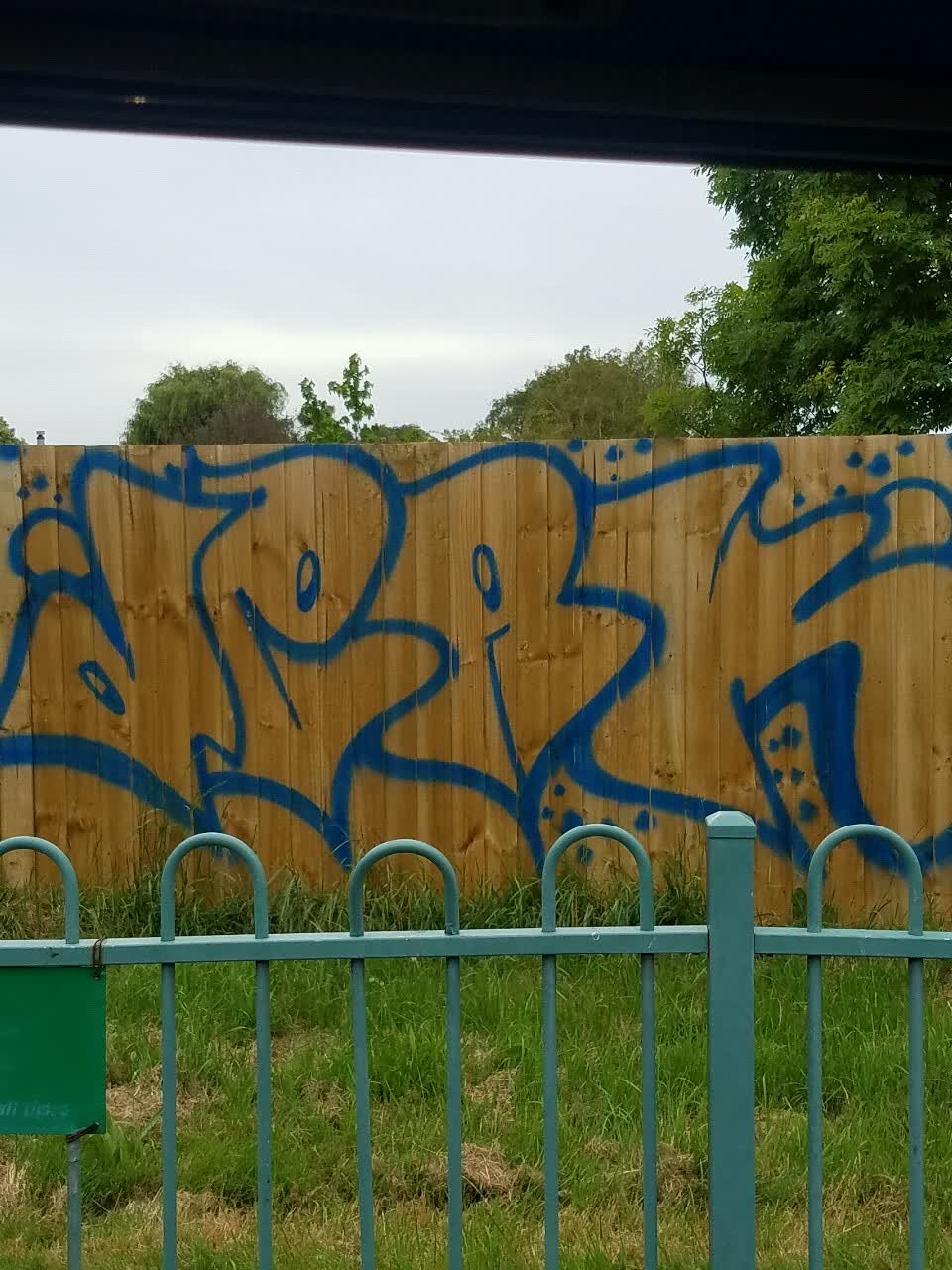 The photograph attached to this graffiti report