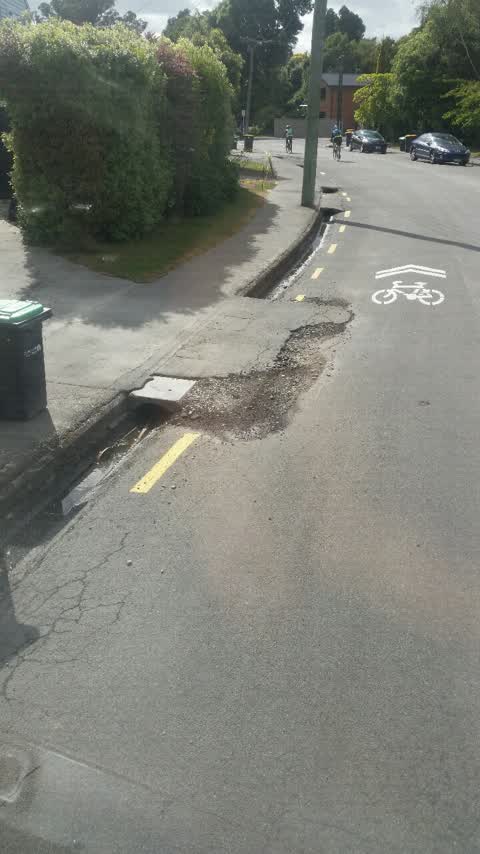 Roading/Streets, a report photo