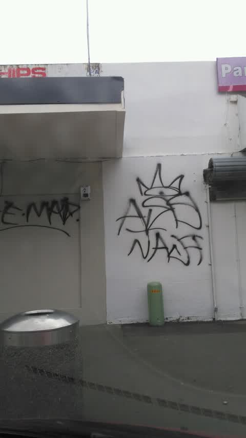 Graffiti, a report photo