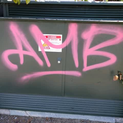Graffiti, a report photo