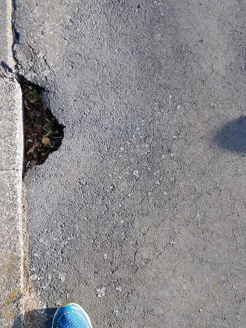 Roading/Streets, a report photo