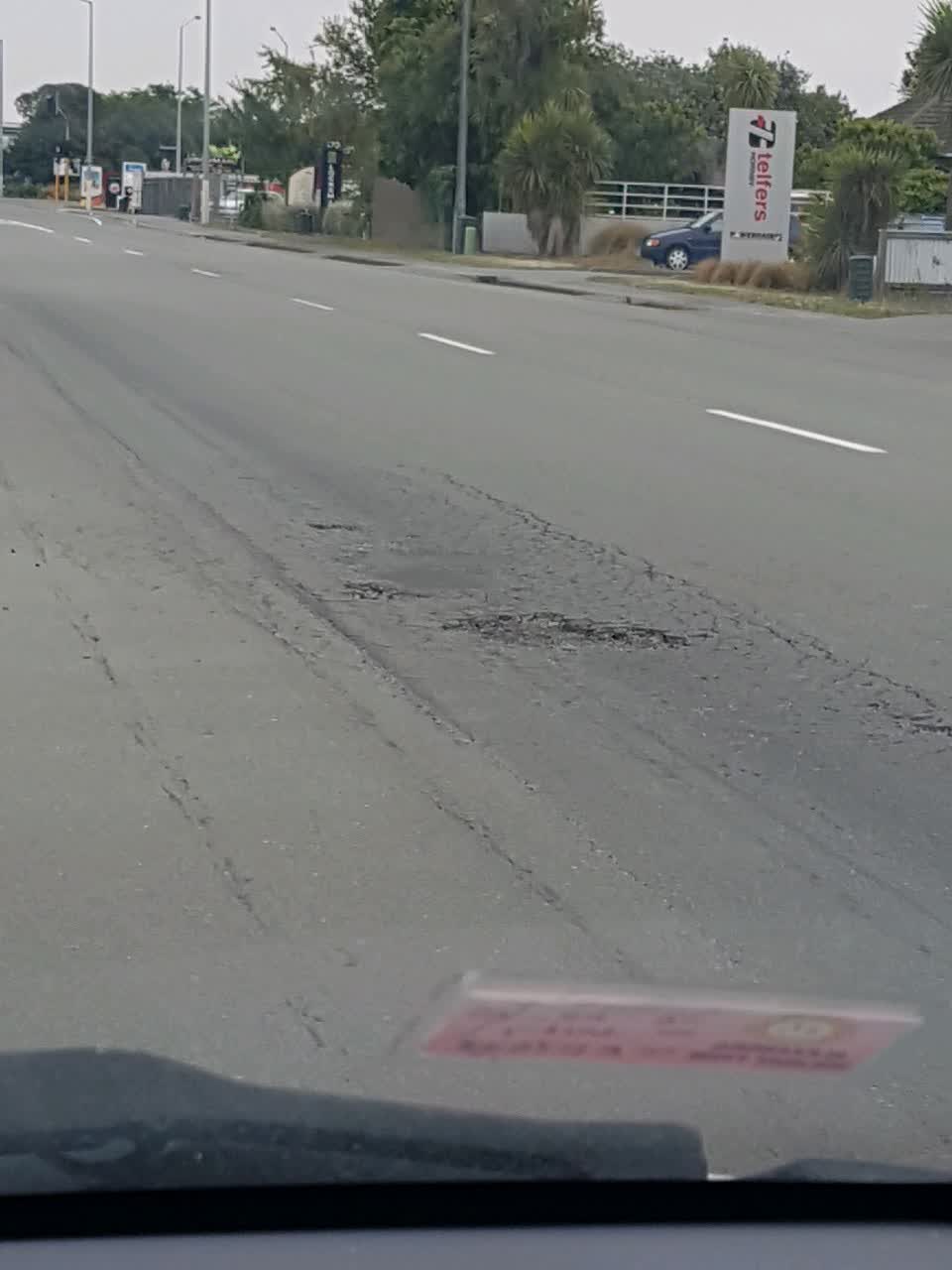 The photograph attached to this roading/streets report