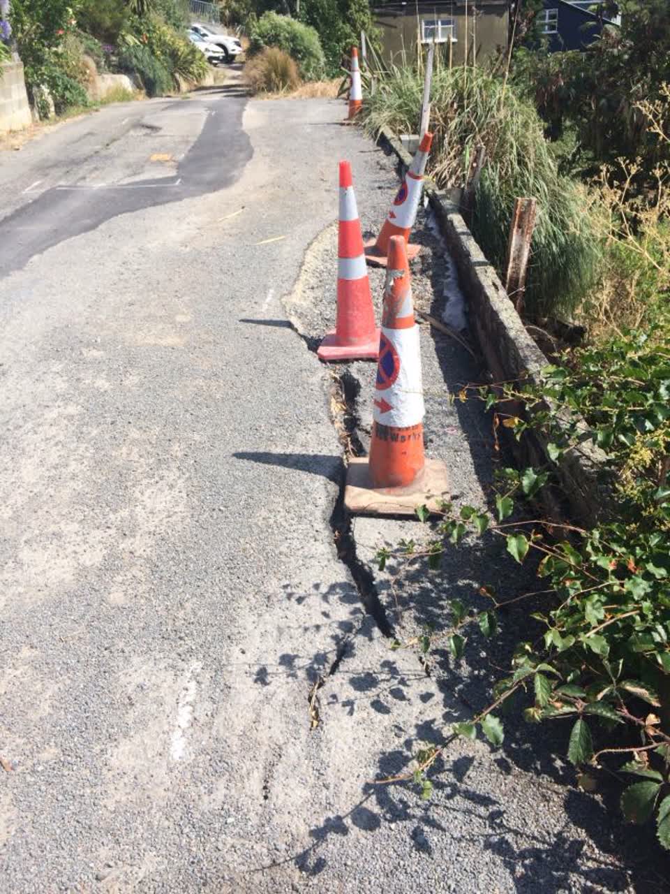 The photograph attached to this roading/streets report