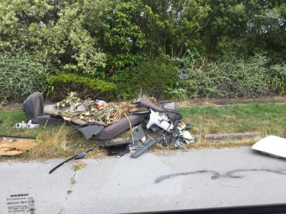 The photograph attached to this rubbish/recycling report