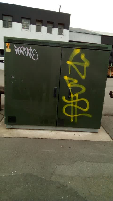 Graffiti, a report photo
