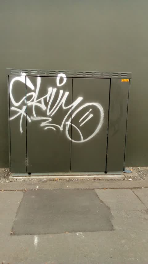 Graffiti, a report photo