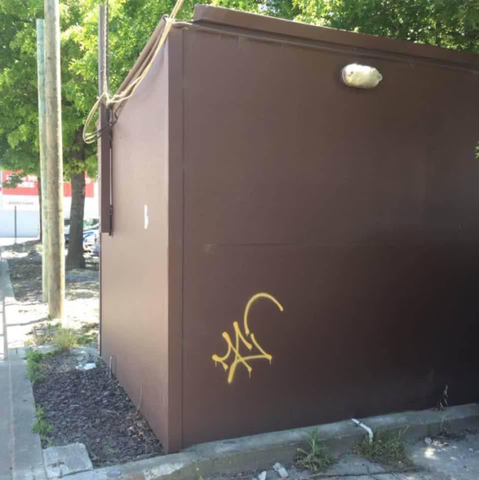 The photograph attached to this graffiti report