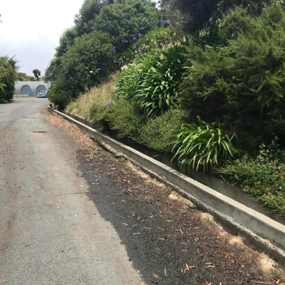 The photograph attached to this water supply report