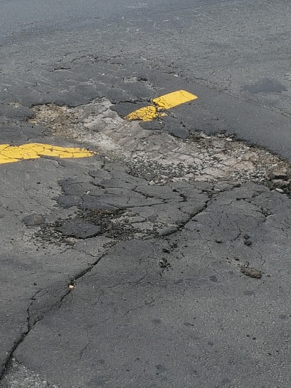 The photograph attached to this roading/streets report