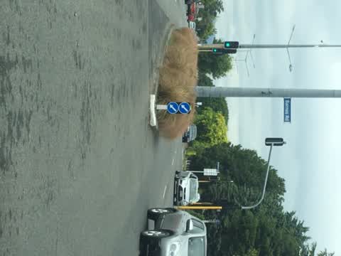 Roading/Streets, a report photo