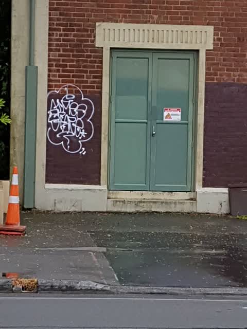 Graffiti, a report photo