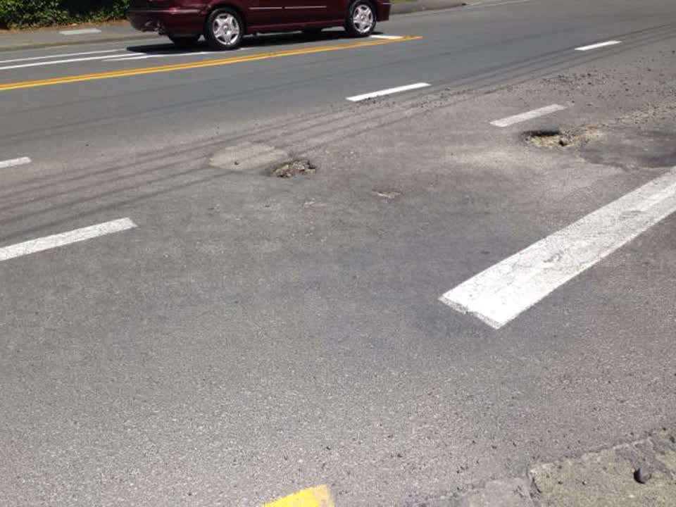 The photograph attached to this roading/streets report