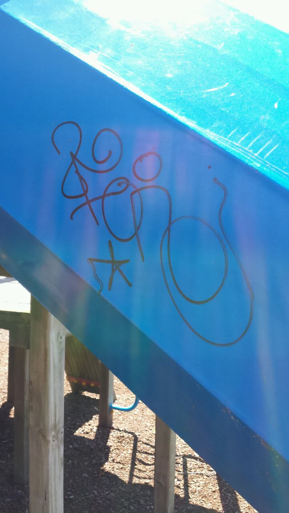 The photograph attached to this graffiti report