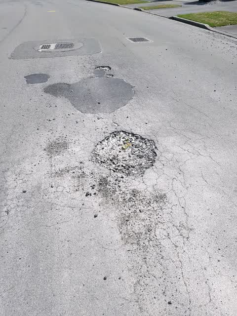 Roading/Streets, a report photo