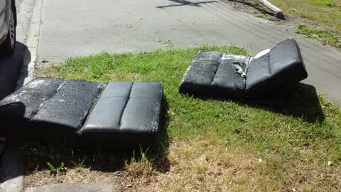 Rubbish/Recycling, a report photo