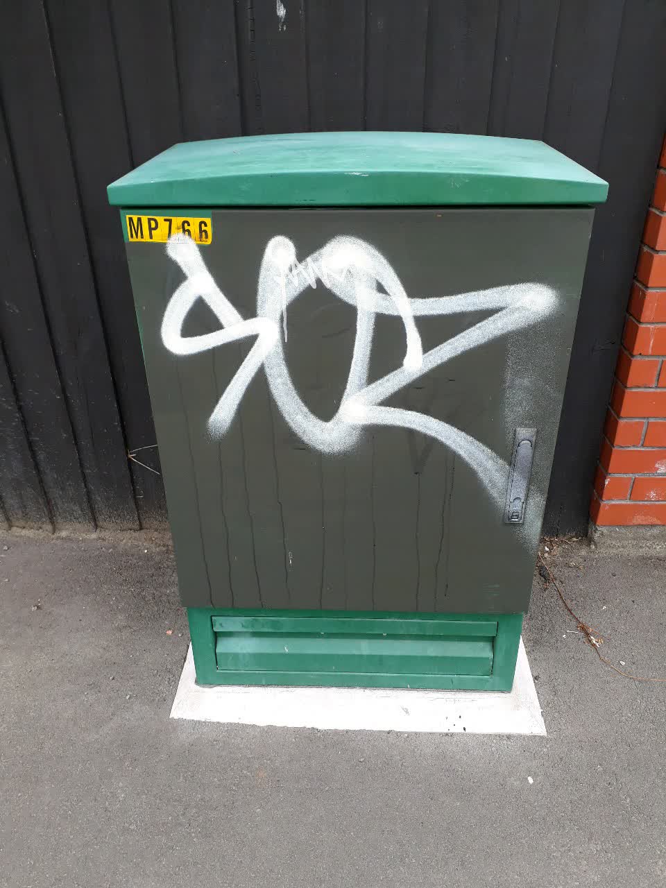 The photograph attached to this graffiti report